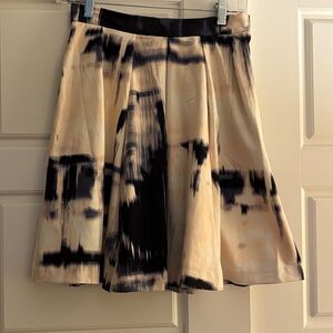 Banana Republic Black and Cream Skater Skirt